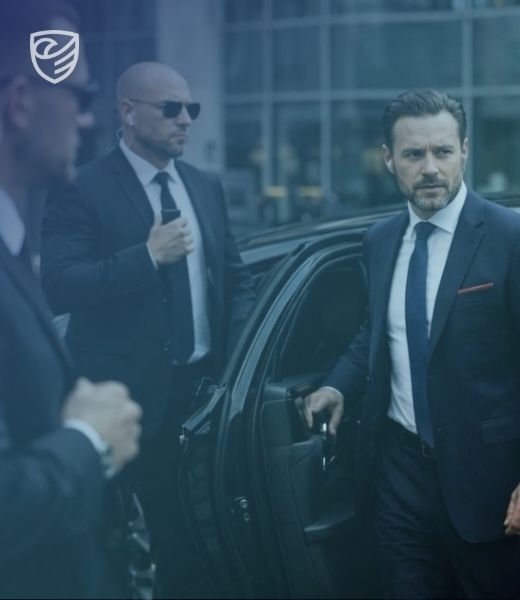 VIP koruyan özel güvenlik görevlisi